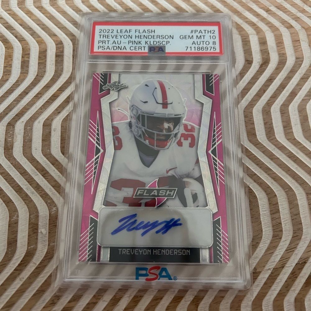 2022 Leaf Flash TreVeyon Henderson Pink Kaleidoscope Auto – GEM MINT 10 / Auto 8